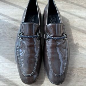 Salvatore Ferragamo 35VF 75440 Q19 bronze patent‎ leather shoes size 9.5